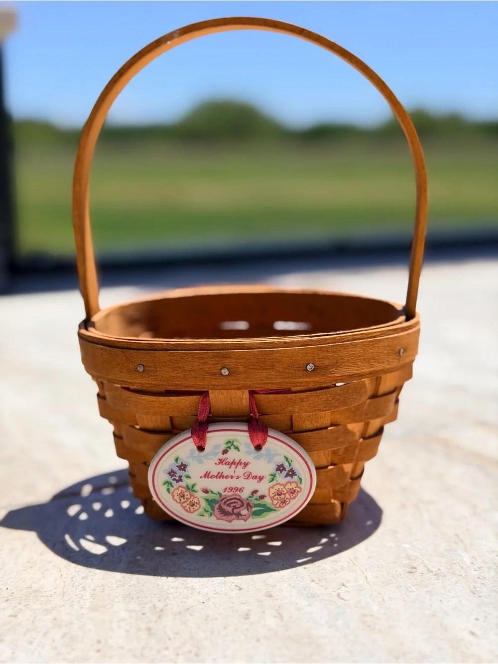 Longaberger 1998 Mothers Day Rings & Things Basket+Pottery Tie On